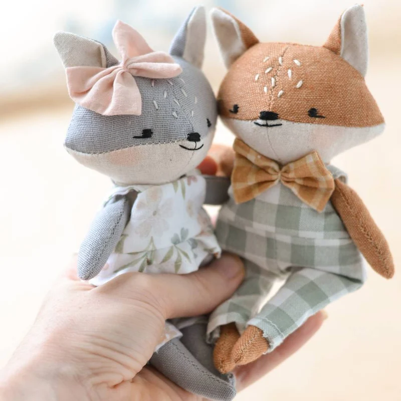 PATRON DE COUTURE PDF | Mini poupées renard & loup | Mes Petites Lunes