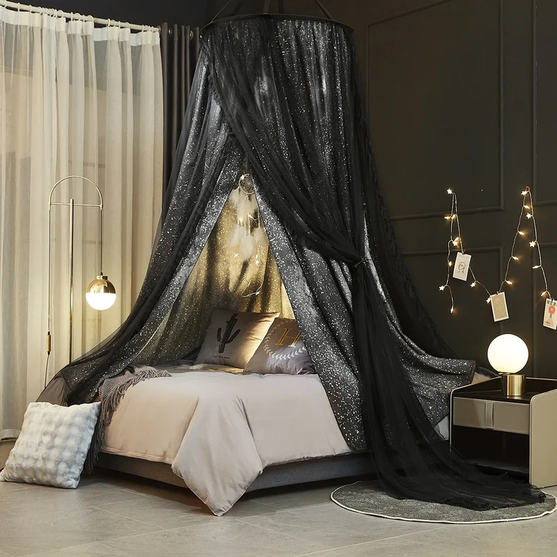 moustiquaire lit romantique brodée cœurs nuages tulle transparent blanche verte noire
