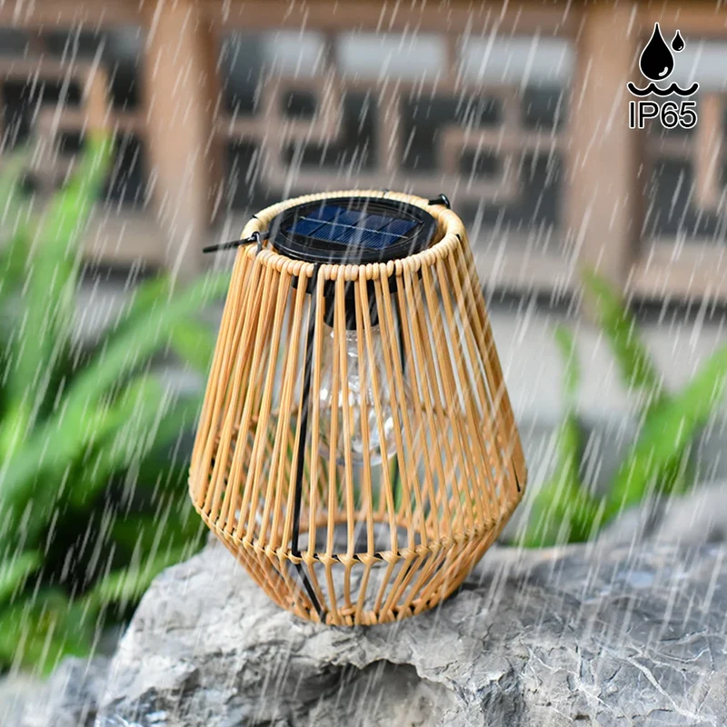 lanterne solaire tressée rotin suspendue jardin terrace verre transparent rustiqueextérieur