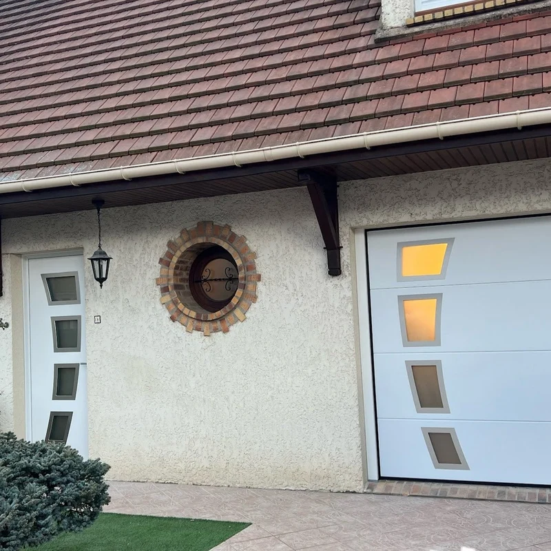 MAGNIFIQUE PORTE DE GARAGE ET PORTE D’ENTREE SECTIONNELLE GYPASS - BRIE-COMTE-ROBERT - 77