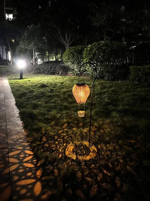 Lanterne Solaire Suspendue Montgolfière