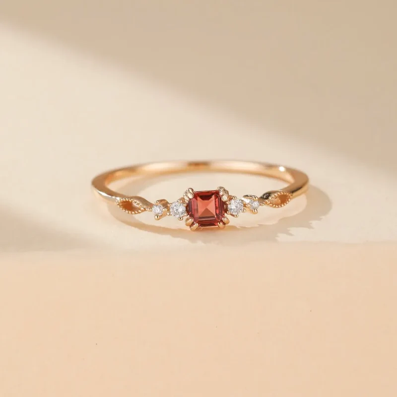 Bague Éclat Grenatique | Bague femme en grenat et argent 925 plaqué or