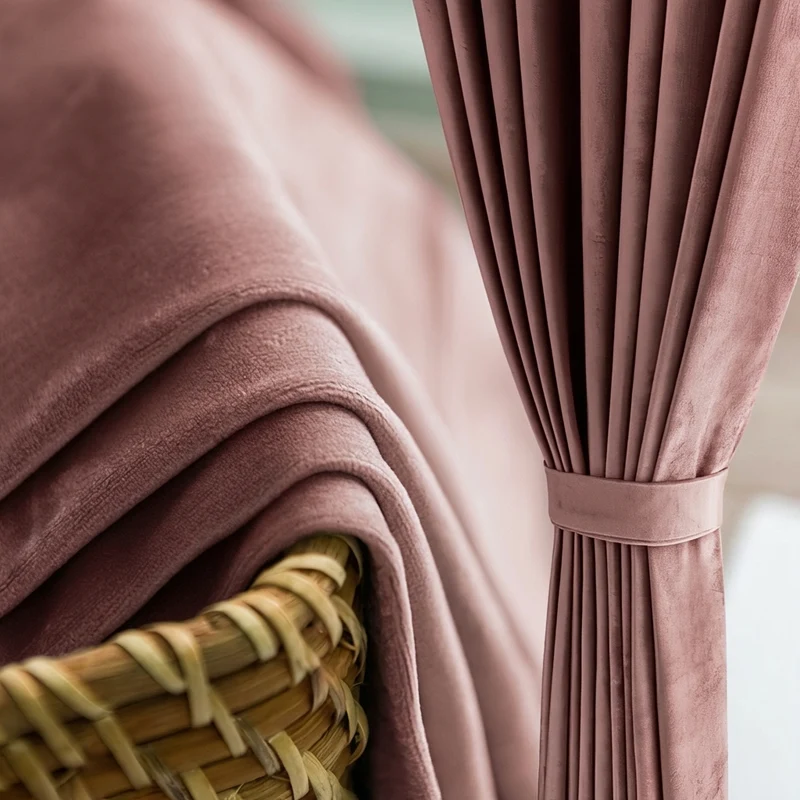 Rideau Occultant Velours Rose Boisé Chambre