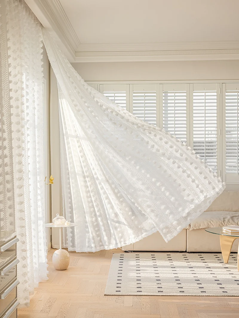 Voilage motif blanc romantique salon