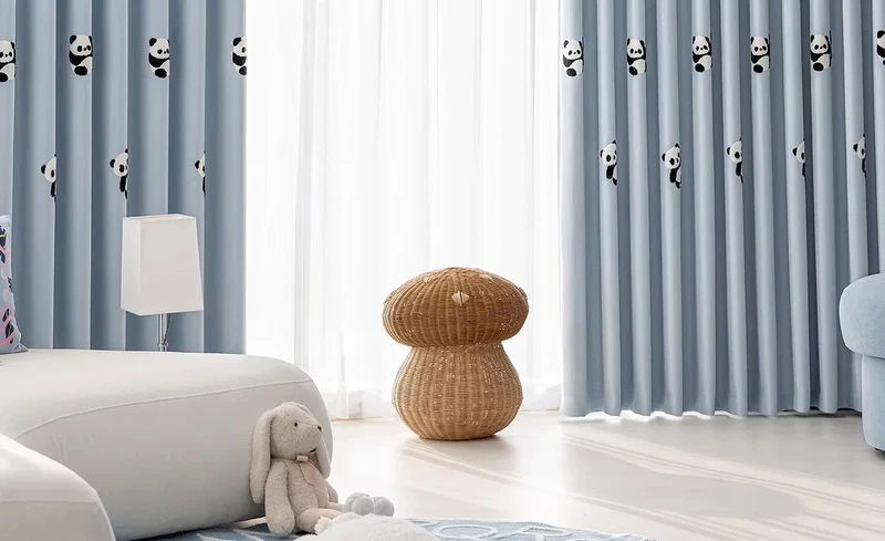 Rideau enfant panda brodé gris motif échiquier