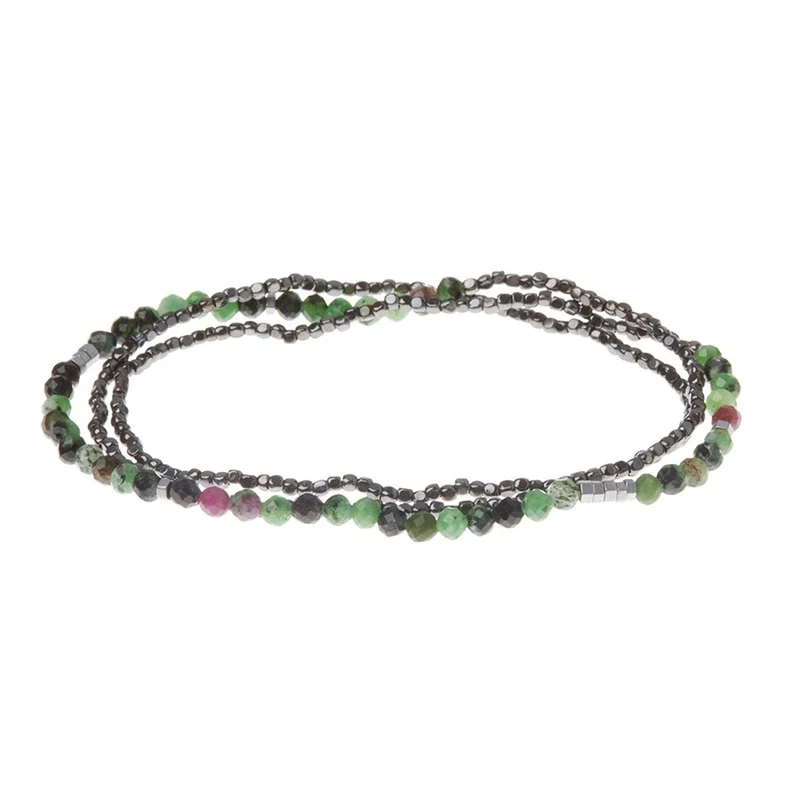 Bracelet ou collier en rubis zoïsite – Pierre de la connexion