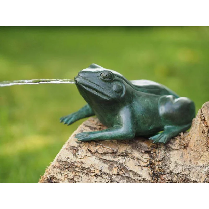 Statue en bronze de grenouille cracheuse