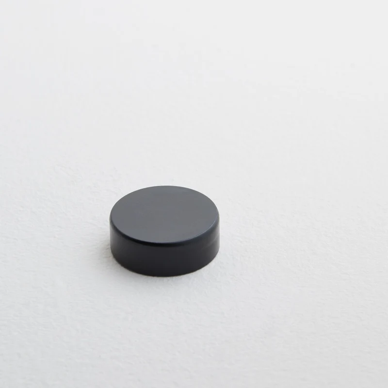 Embout cylindrique ALMA noir mat