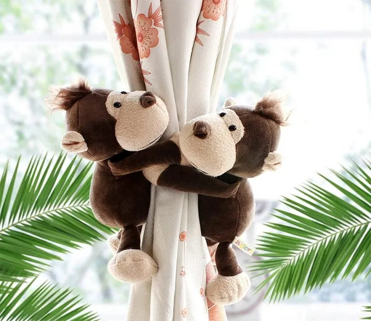 Embrasse rideau singe