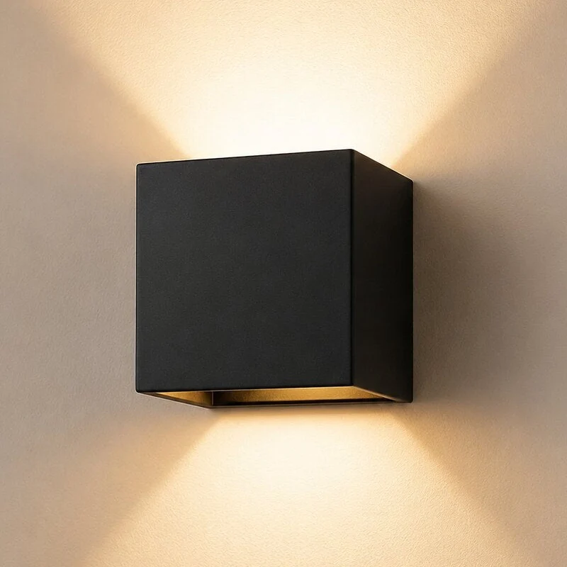 Kabellose Wandleuchte für innen und außen | LED Wandlampe mit Akku und Sensor | GlowCube