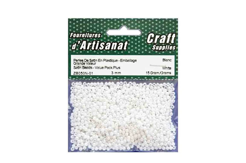 Perles de satin en plastique, blanc