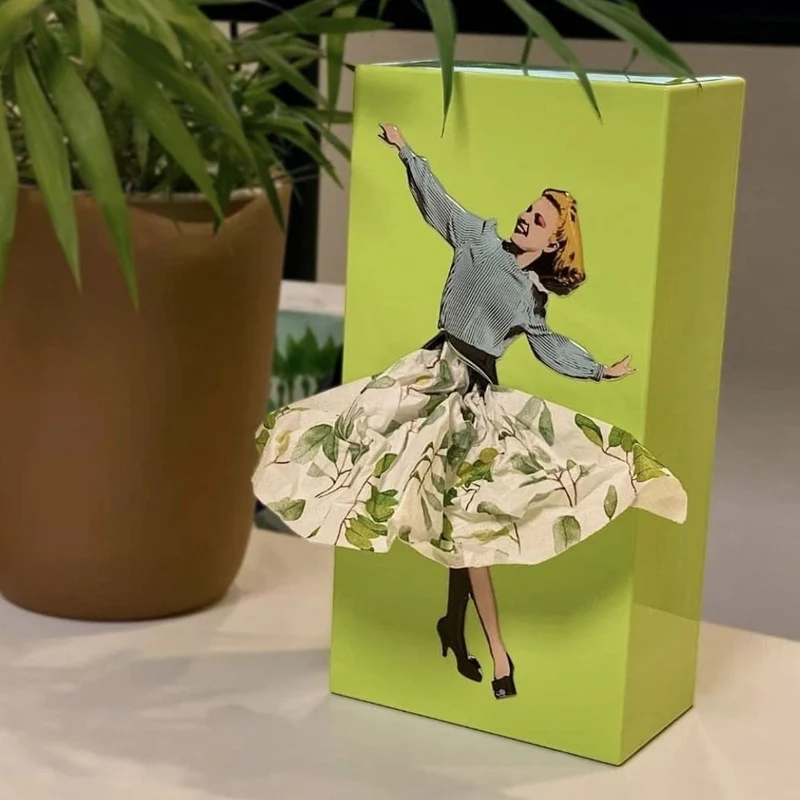 Decoratieve Tissuedooshouder Figuurvorm Rok Design Opberger voor Woonkamer Slaapkamer Badkamer Bureau Moderne Woondecoratie Tissue Box Houder | Sansoti